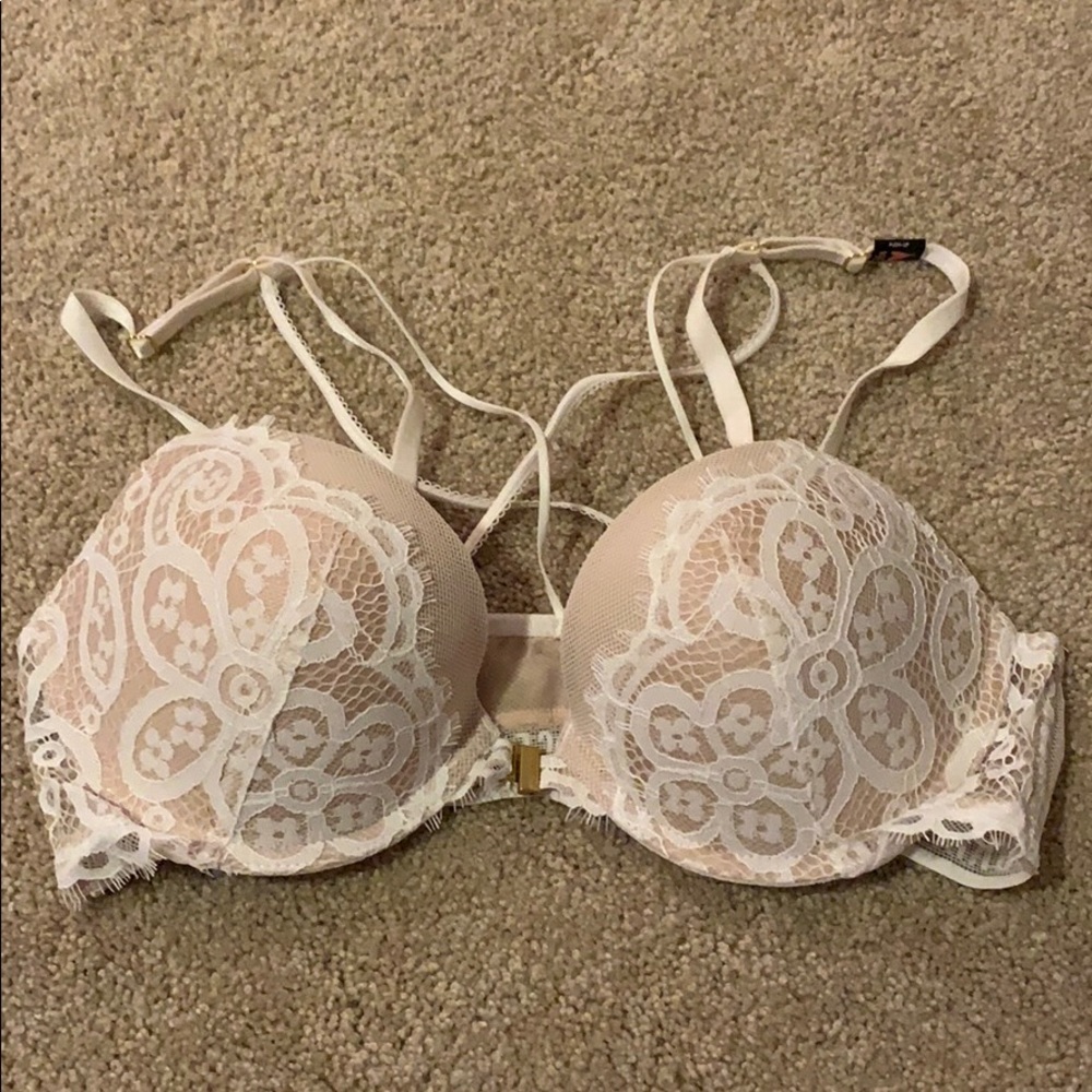 VS BRA!! BRAND NEW!!